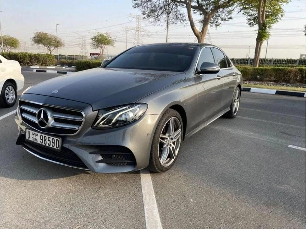Mercedes Benz E200 Std-0-0