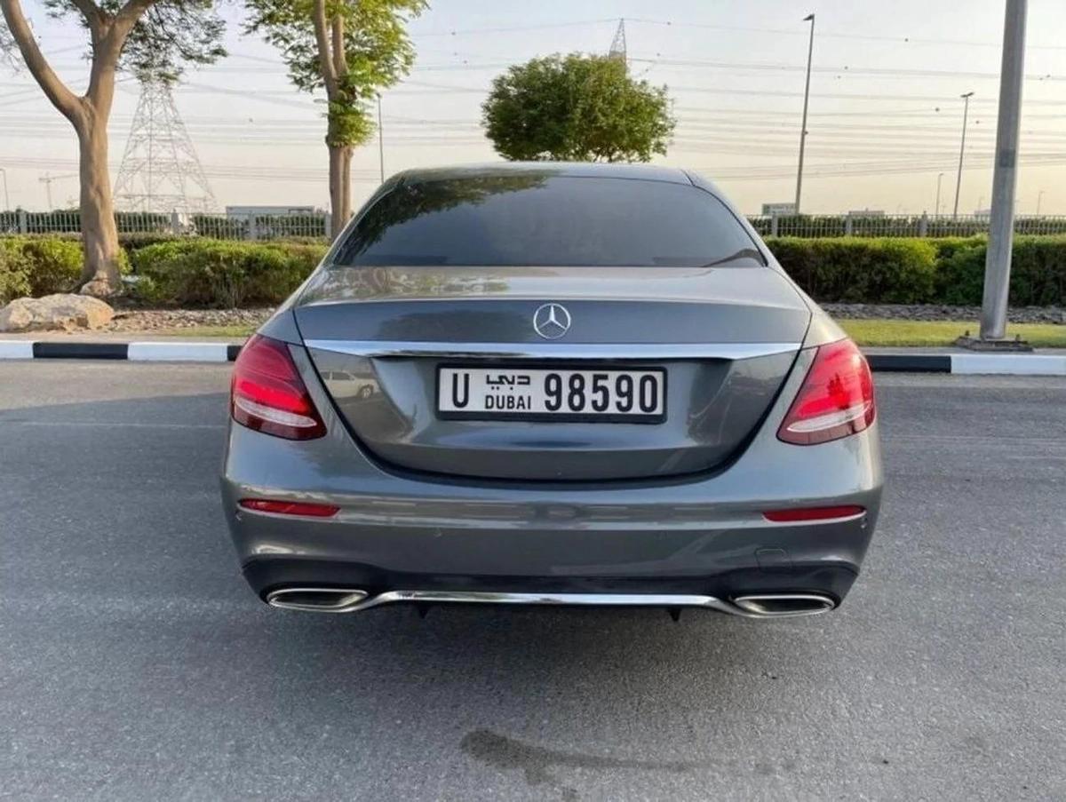 Mercedes Benz E200 Std-8-8