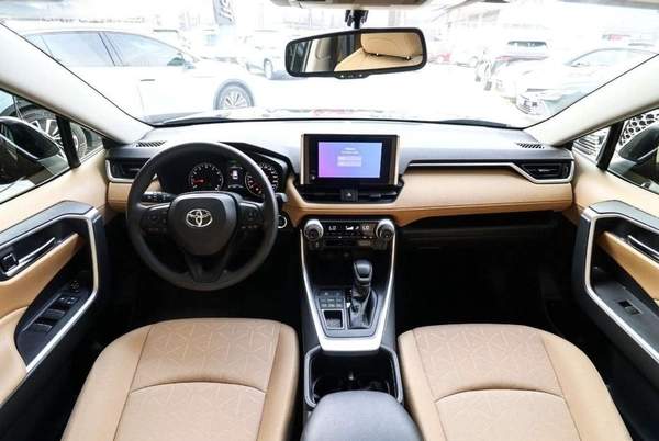 Toyota RAV4 RAV4 XLE 2.0L MED OPTION SUNROOF 20223