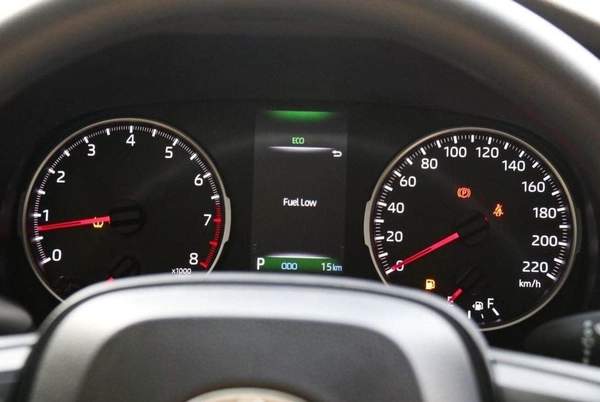 Toyota RAV4 RAV4 XLE 2.0L MED OPTION SUNROOF 20223