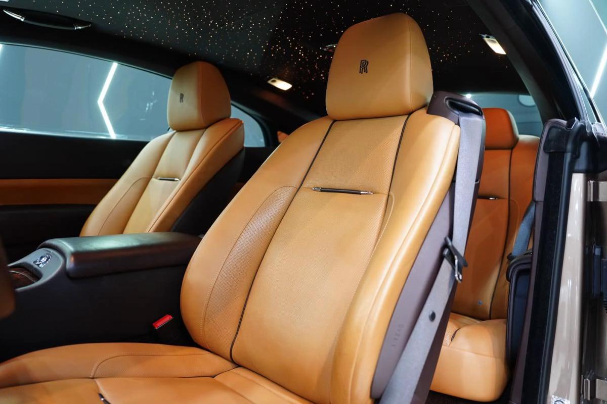 Rolls-Royce Wraith-7-7