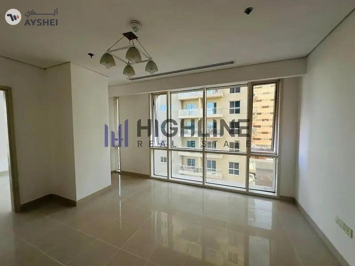 Sun-Drenched Apartment with a Modern Touch-2-2