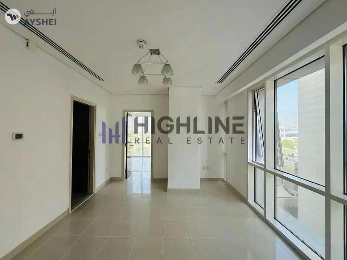 Sun-Drenched Apartment with a Modern Touch-4-4