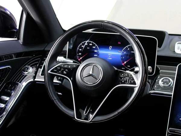 2024 - Mercedes-Benz S580 4Matic V8 with warranty