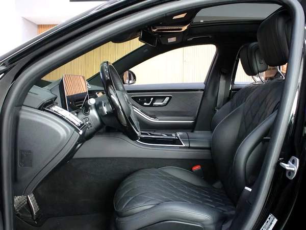 2024 - Mercedes-Benz S580 4Matic V8 with warranty
