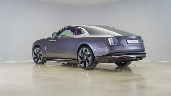 Special Offer | AED 24,358 PM | Warranty Service Feb-2028 | GCC | Spectre - Silver Badge