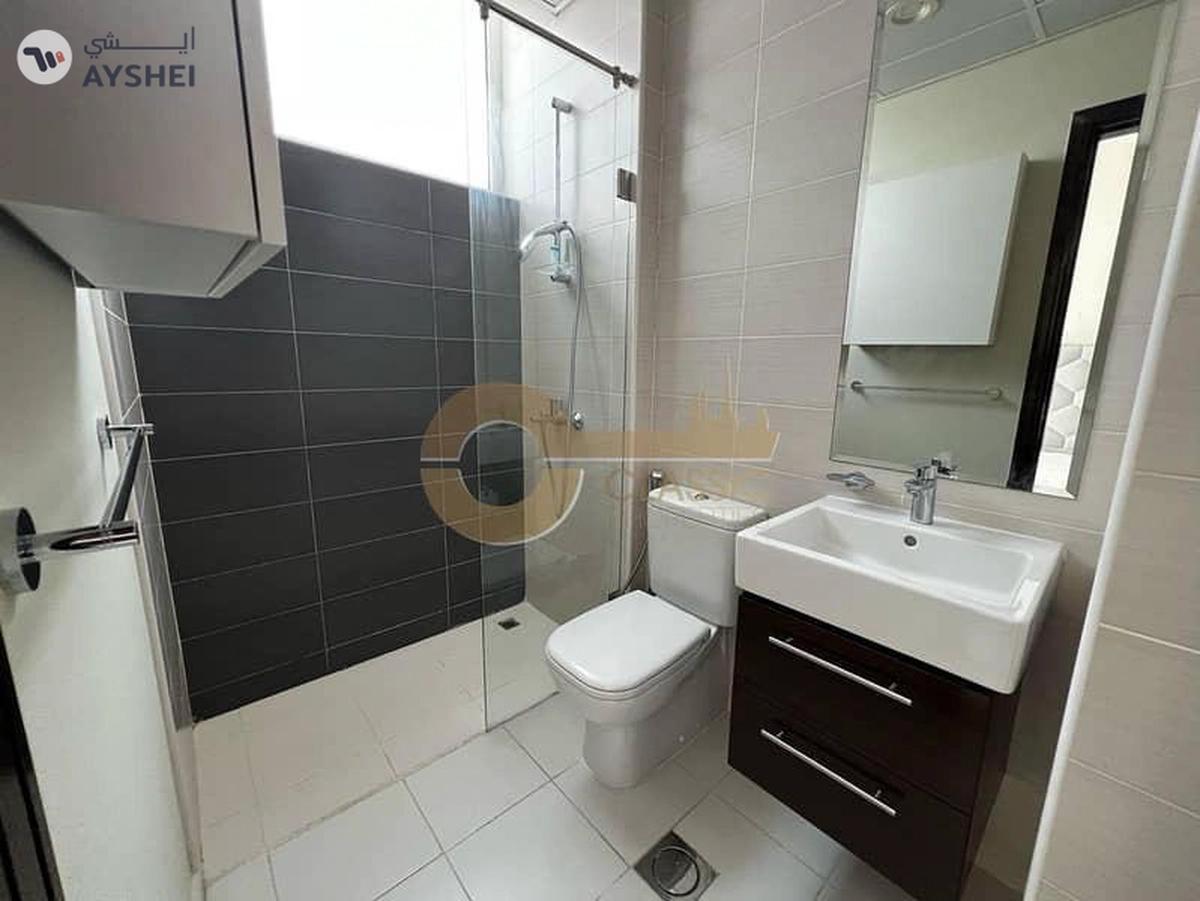 Vacant | 3 Bed Townhouse | Mid Unit | Furnished-10-10