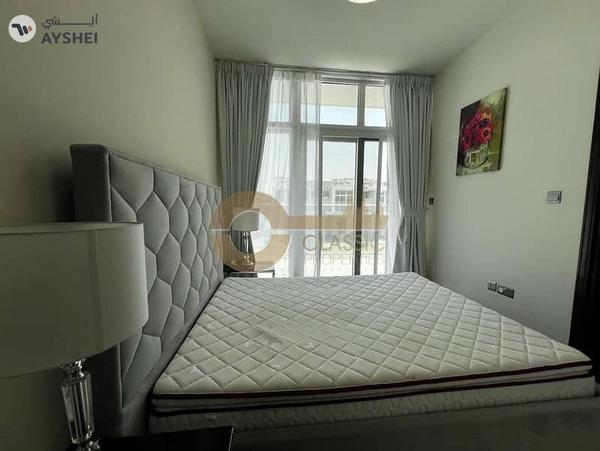 Vacant | 3 Bed Townhouse | Mid Unit | Furnished