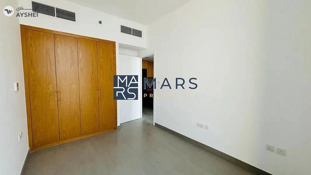 Escape to a 1BHK with Unbeatable Pool Views-28-28