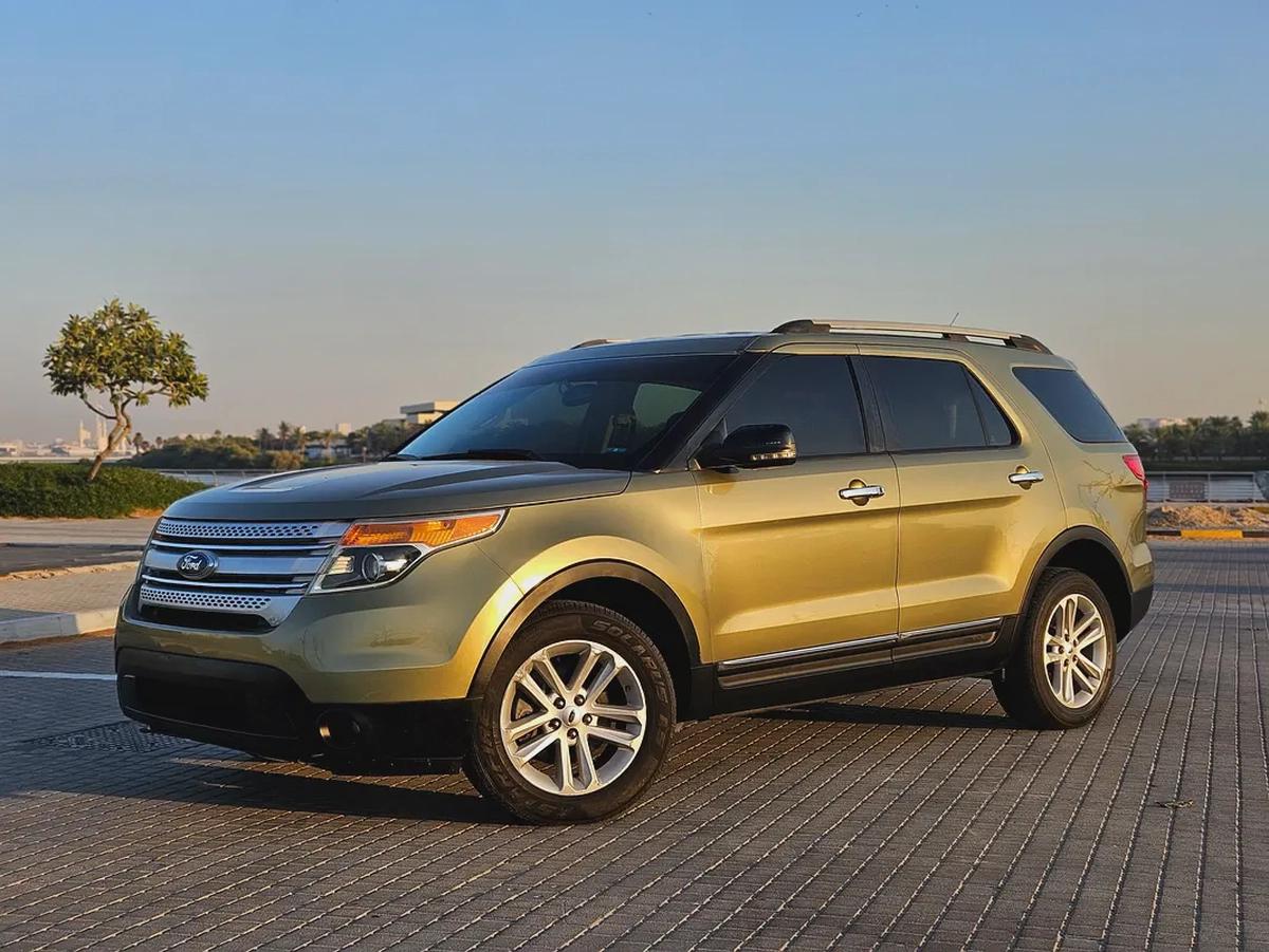 Ford Explorer 2012 GCC Immaculate Condition Family SUV Perfect 7 Seater Car With Low KM-3-3