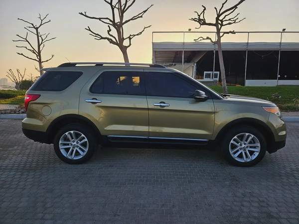 Ford Explorer 2012 GCC Immaculate Condition Family SUV Perfect 7 Seater Car With Low KM
