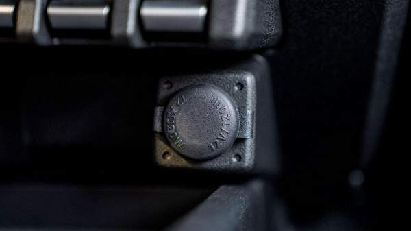 Suzuki Jimny GLX MT 1.5