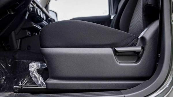 Suzuki Jimny GLX MT 1.5