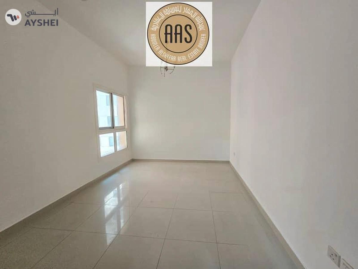 90 Days Free_Chiller Free_2BHK Apartment +Store_With Shared Amenities-3-3