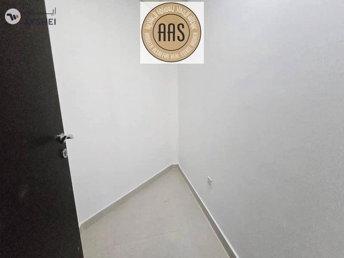 90 Days Free_Chiller Free_2BHK Apartment +Store_With Shared Amenities-7-7