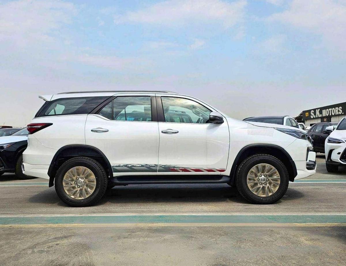Toyota Fortuner SR5 ADVENTURE / 4.0L V6 PETROL / FRONT PWR SEATS / PUSH START / DIFF LOCK AUTO A/C (CODE # F6HA)-1-1