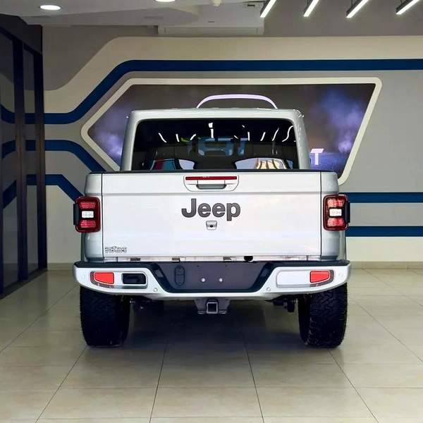 Jeep Gladiator Overland