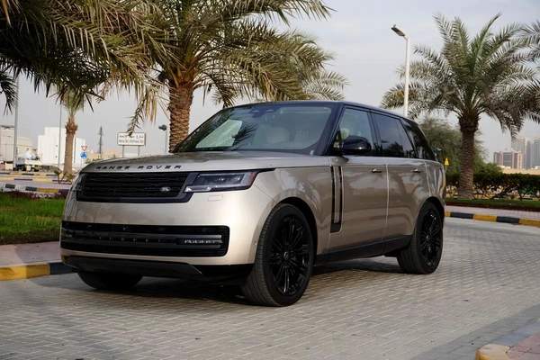 Clean Title | Range Rover P530 V8 | Low Km | Black Edition