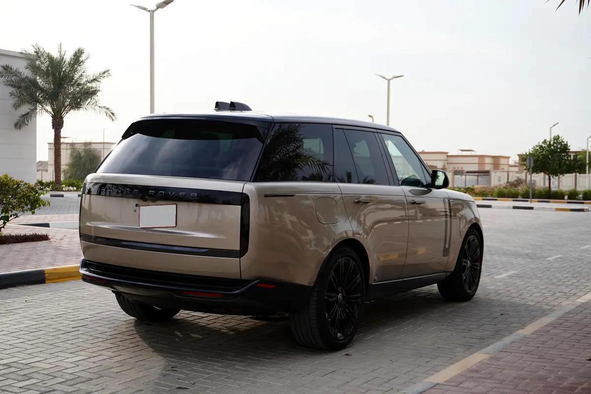 Clean Title | Range Rover P530 V8 | Low Km | Black Edition-5-5