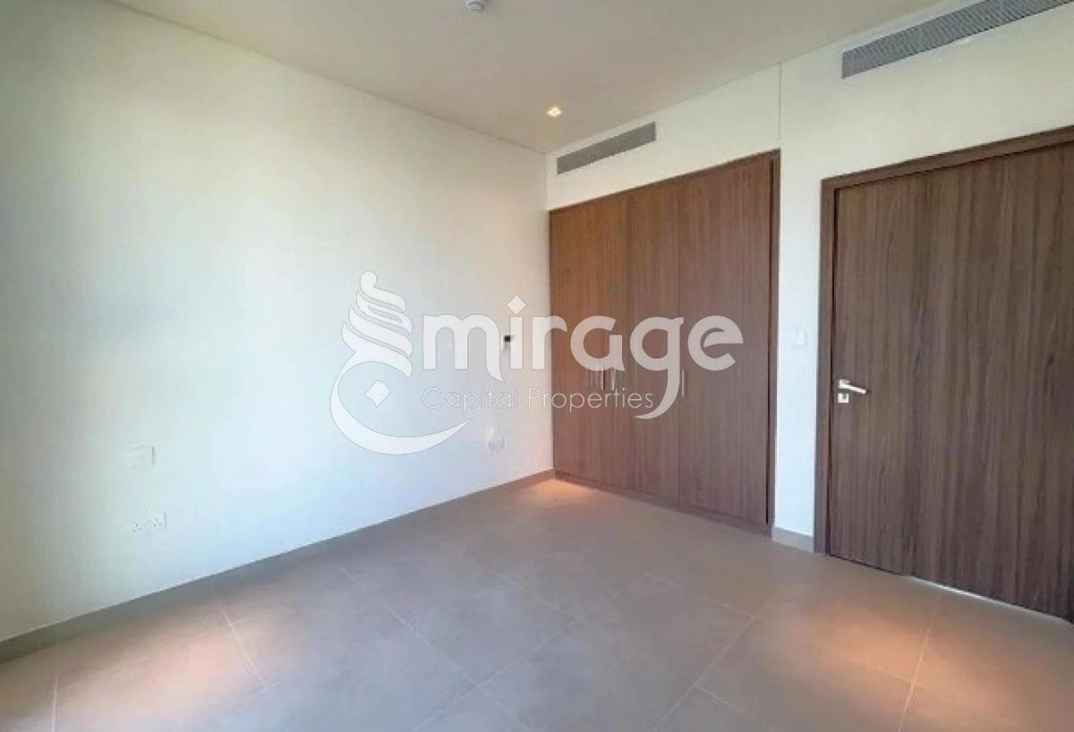 Luxurious 4BHK | Great Location | Yas Island-6-6