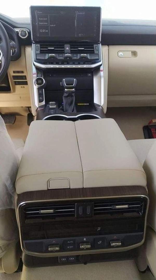 Toyota Land Cruiser DIESEL 2026