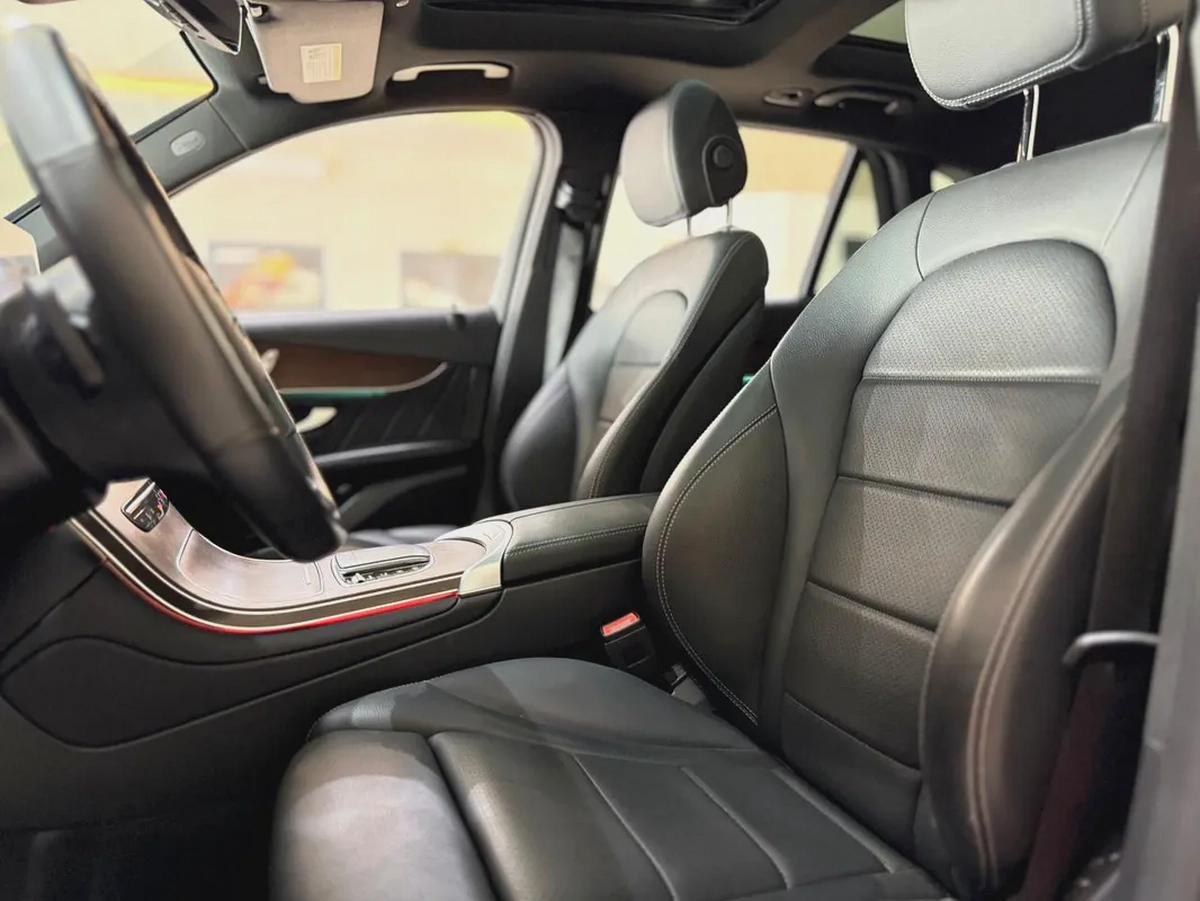 1,675 AED Monthly II Mercedes GLCC300 2022 II 0% Down Payment II Still Under Warranty to 2027-12-12