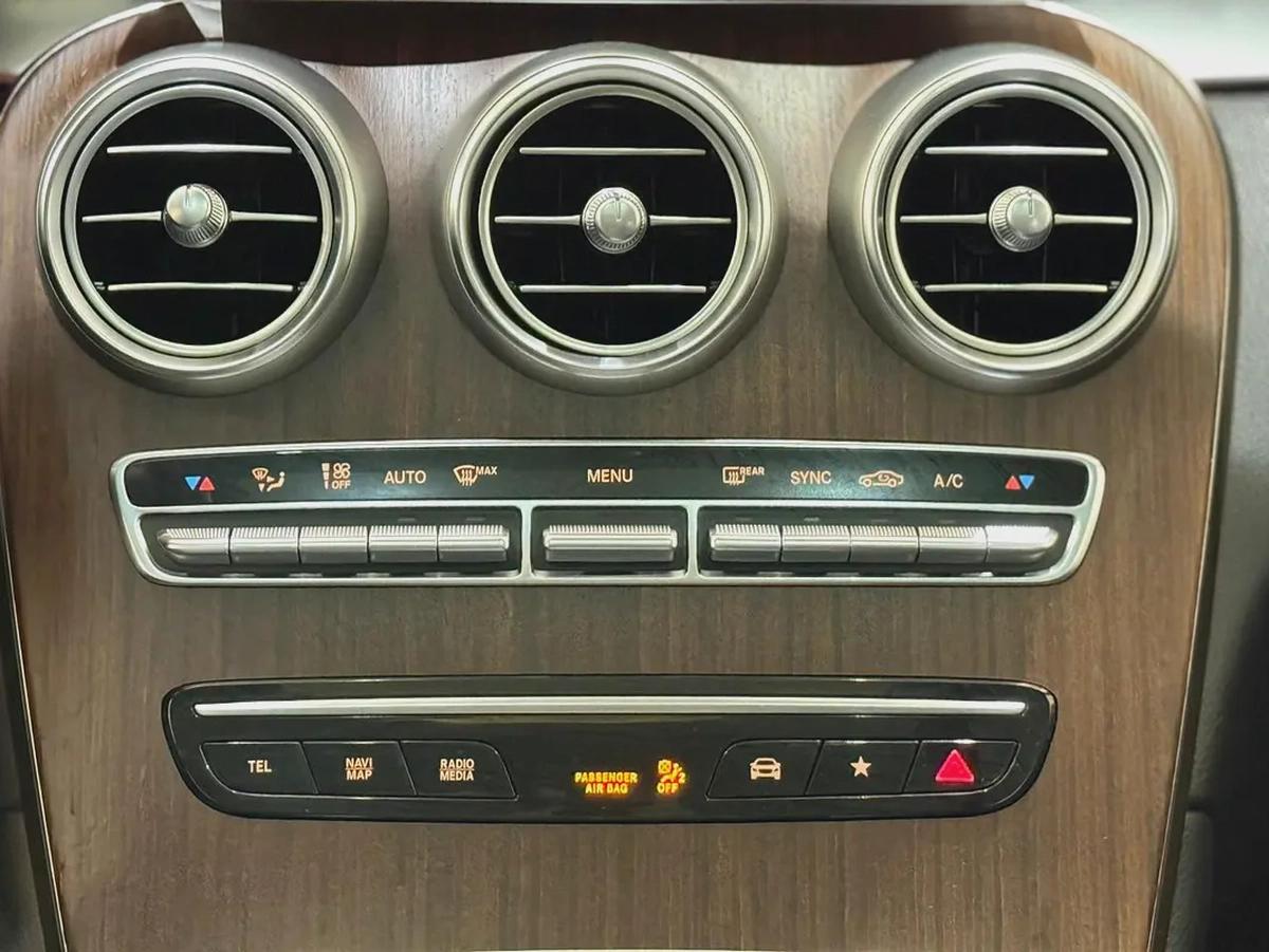 1,675 AED Monthly II Mercedes GLCC300 2022 II 0% Down Payment II Still Under Warranty to 2027-19-19