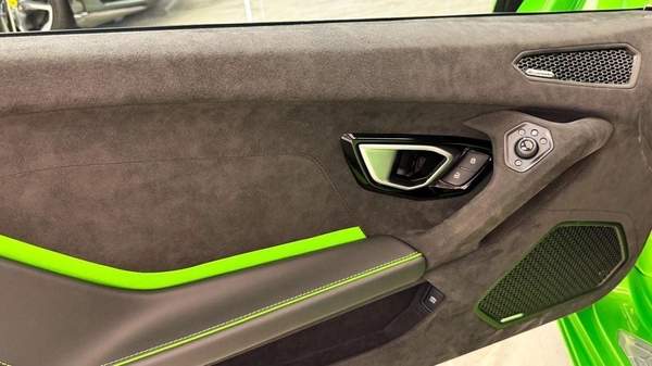 Lamborghini Huracan Lamborghini Huracán Tecnica LP640-2 2024 - Verde Mantis