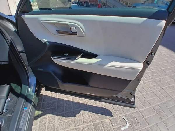 Toyota Crown 2.5L Full Option GCC 2026 0 KM For Export