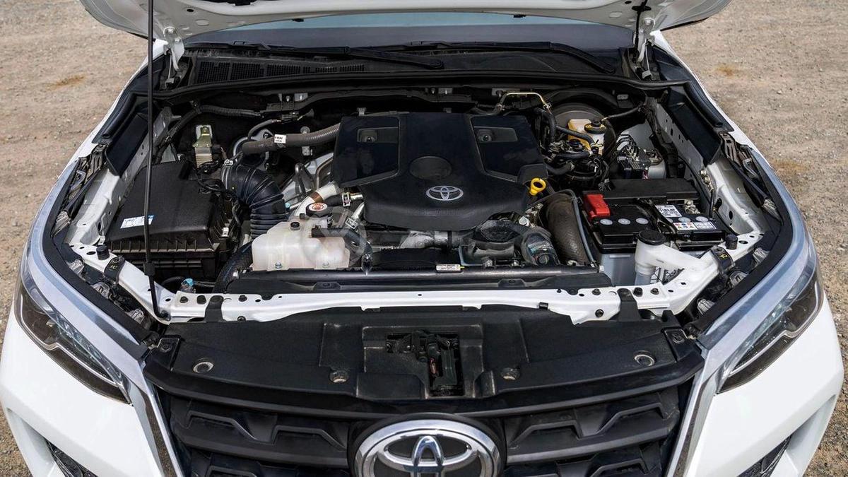 Toyota Fortuner Toyota Fortuner 2.4L Diesel 4X4 MY2025-9-9