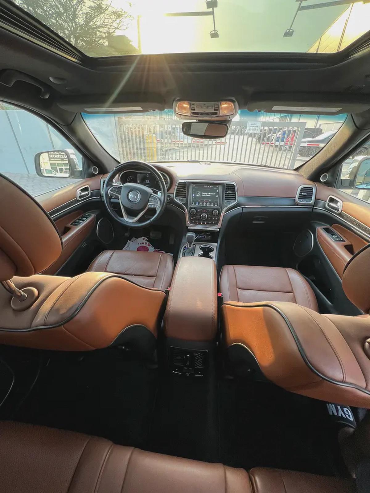 JEEP GRAND SHEROKEE-9-9