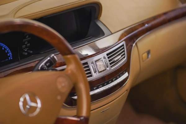 AED 599 | MERCEDES S550 2012 | PRISTINE CONDITION | WELL MAINTAINED | 1 YEAR WARRANTY