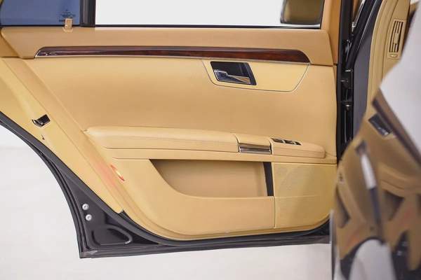 AED 599 | MERCEDES S550 2012 | PRISTINE CONDITION | WELL MAINTAINED | 1 YEAR WARRANTY