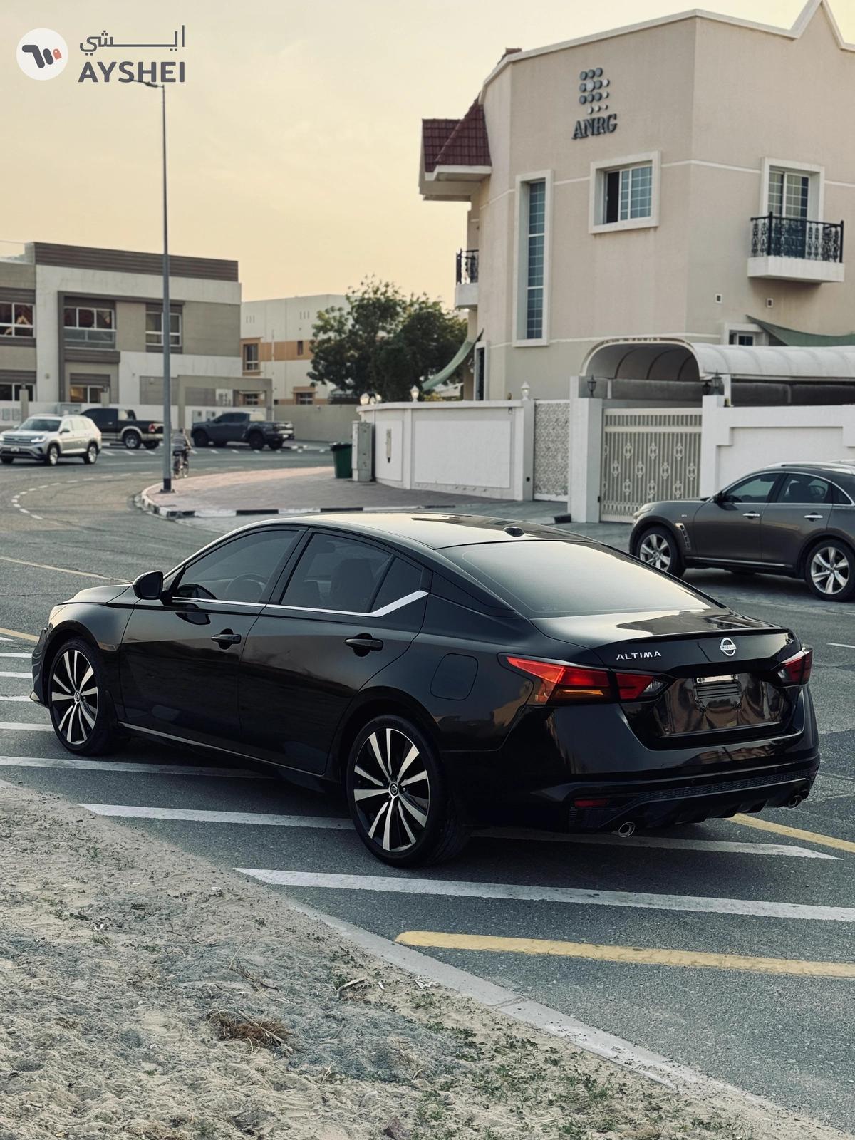 Nissan Altima SR 2022-3-3