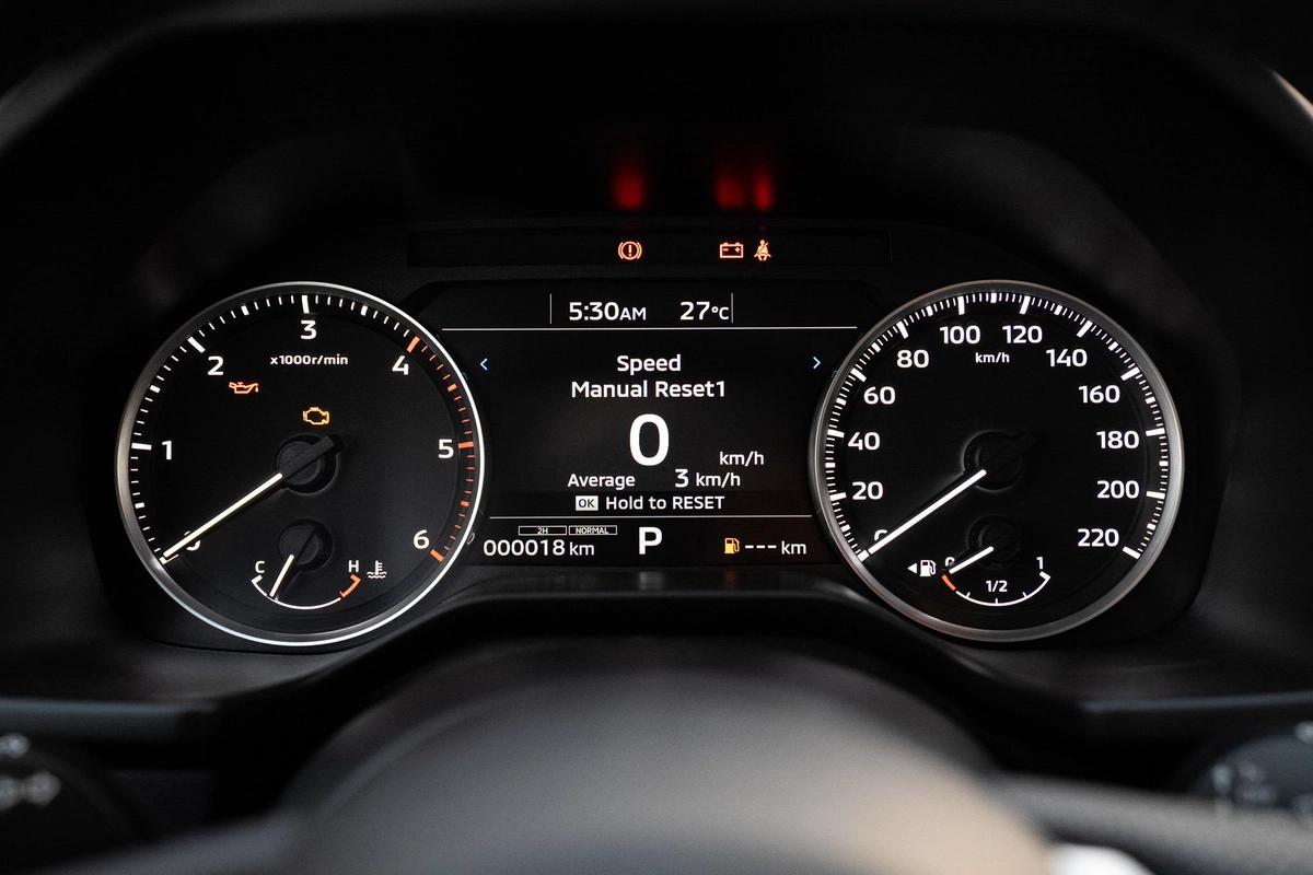 Mitsubishi L200 Sportero-17-17