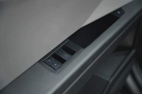 2024 TESLA CYBERBEAST