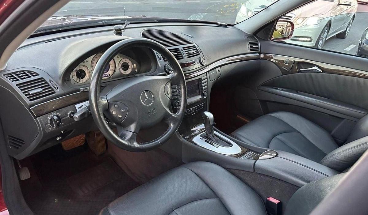 Mercedes-Benz E 320-11-11