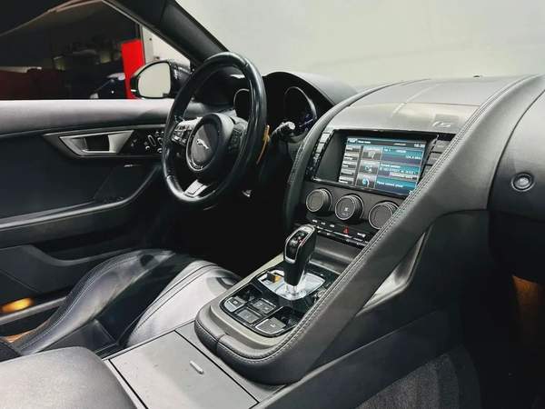 JAGUAR F-TYPE S V8 SUPERCHARGED 2015 ORIGINAL PAINT FULL SERVICE HISTORY AGENCY