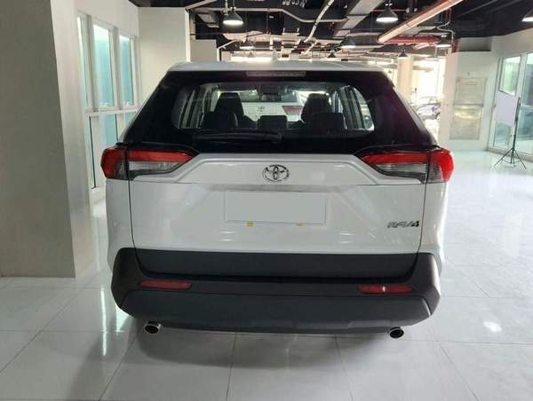 Toyota RAV4 2.0L (2WD) EX