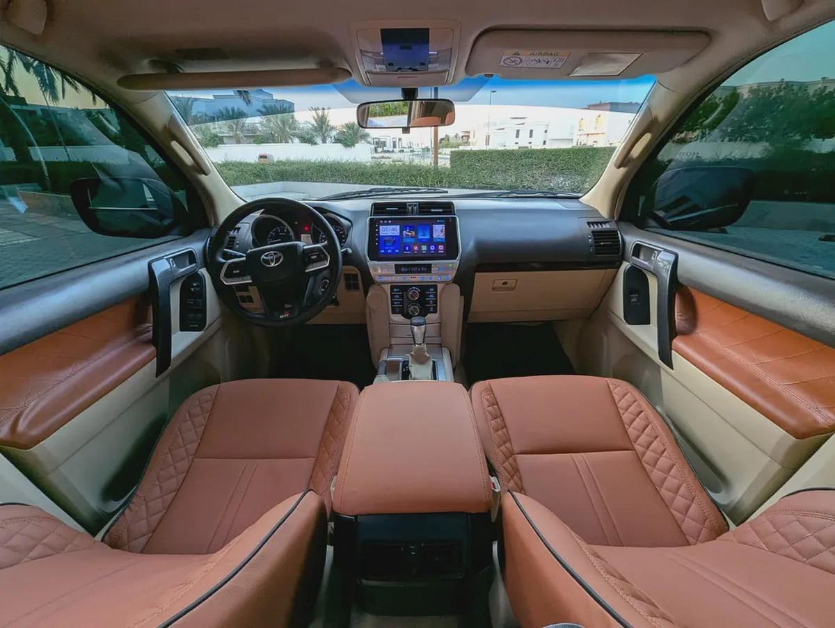 TOYOTA PRADO 2016 FACELIFTED 2023 V4 2.7L GCC IN EXCELLENT CONDITION-2-2