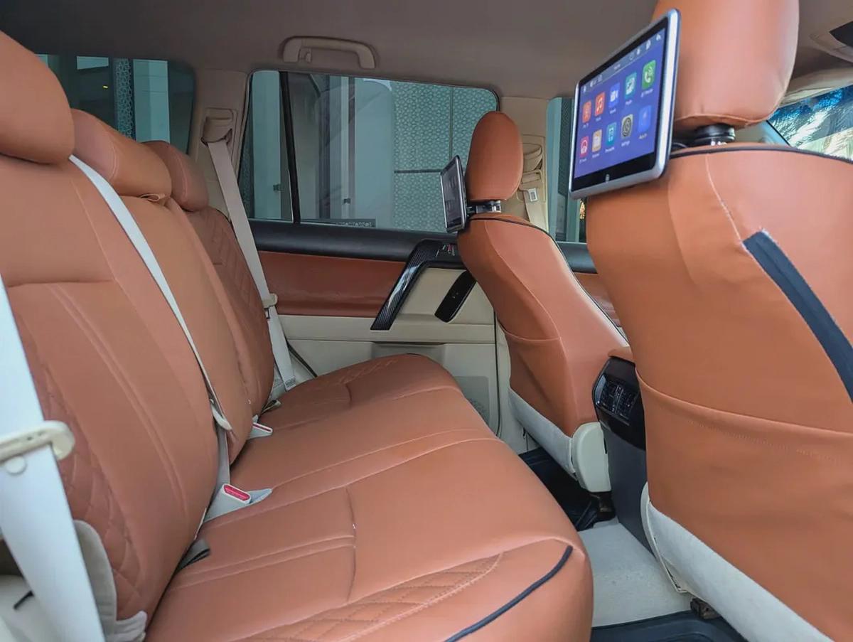 TOYOTA PRADO 2016 FACELIFTED 2023 V4 2.7L GCC IN EXCELLENT CONDITION-4-4