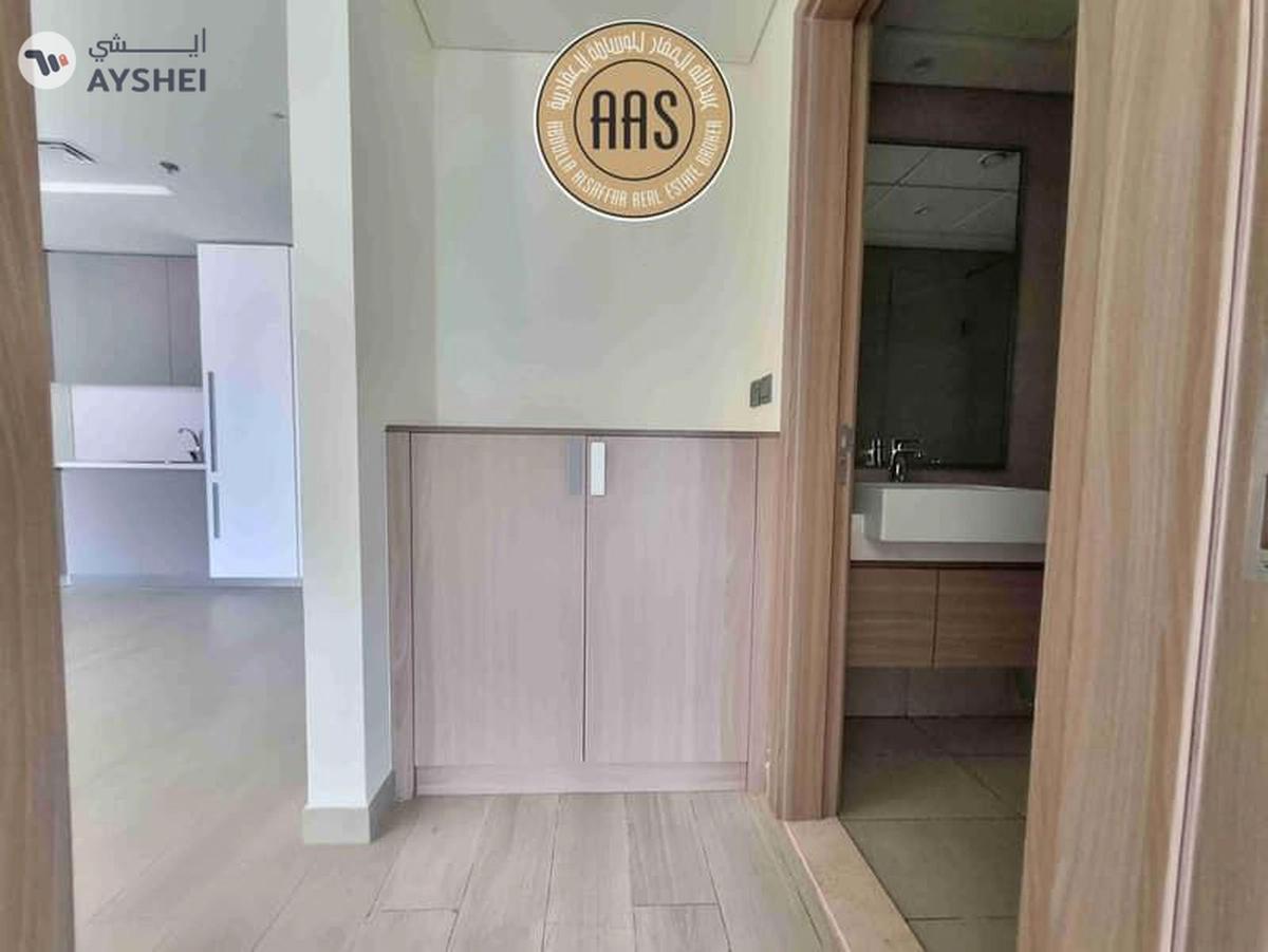 Spacious 1BHK with Burj Khalifa View • High Floor • Chiller Free • Rent 75k in 04 cheques-9-9