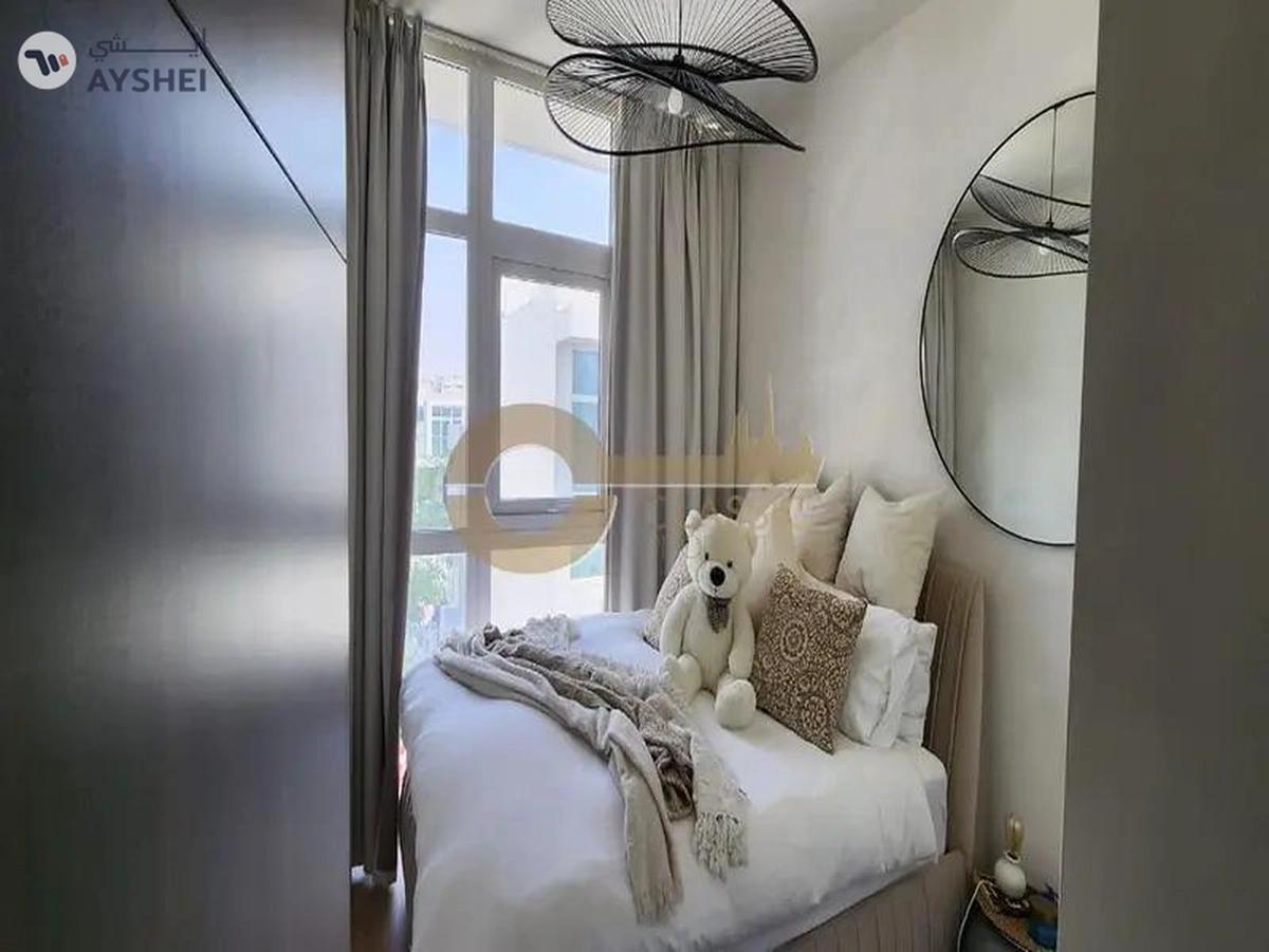 3 Bed Townhouse | Corner Unit | fully upgraded-12-12