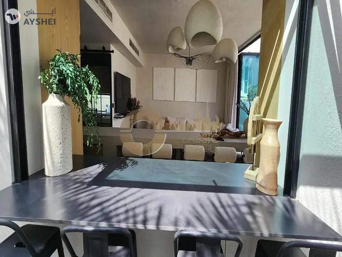 3 Bed Townhouse | Corner Unit | fully upgraded-2-2