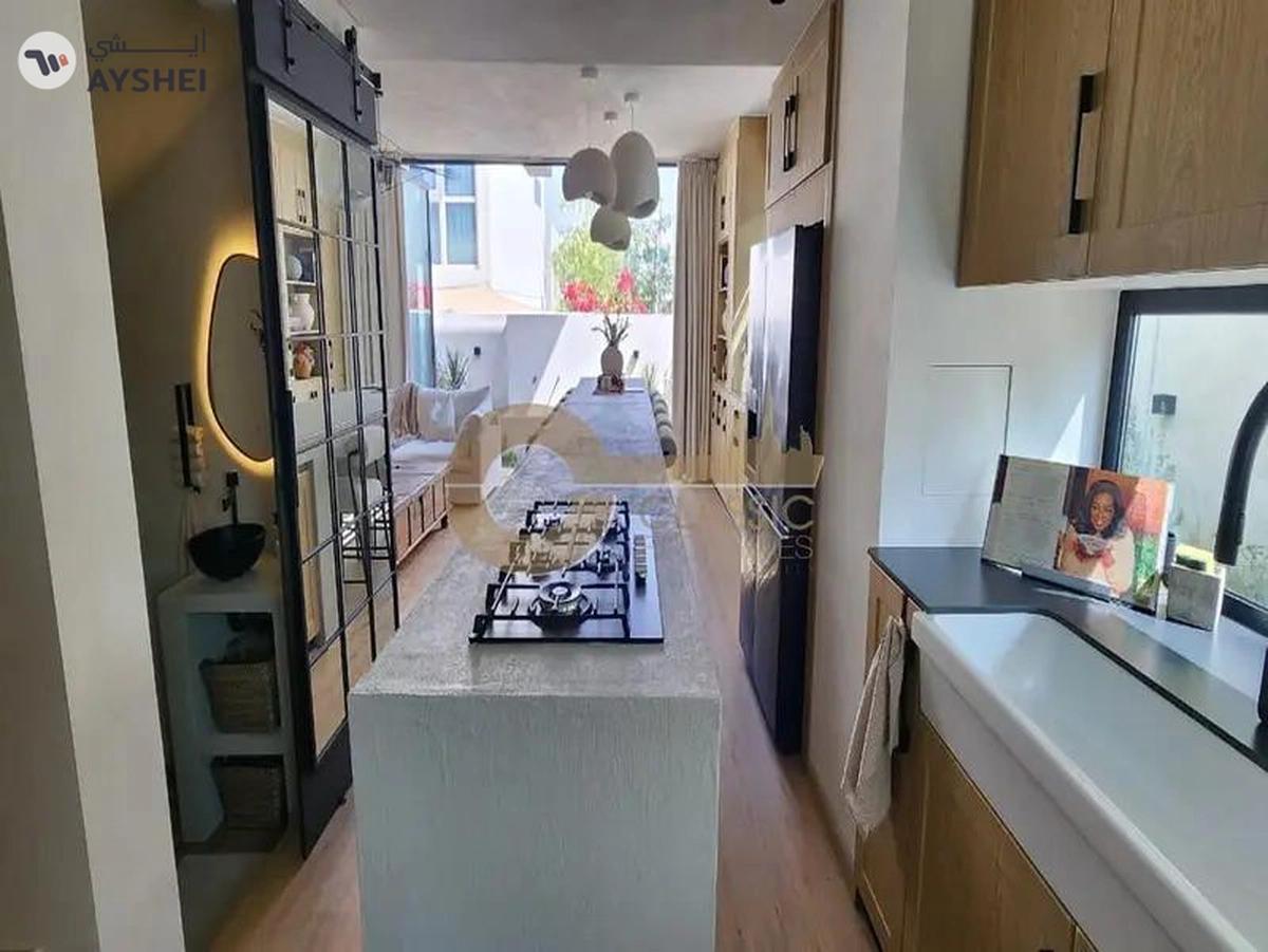 3 Bed Townhouse | Corner Unit | fully upgraded-4-4