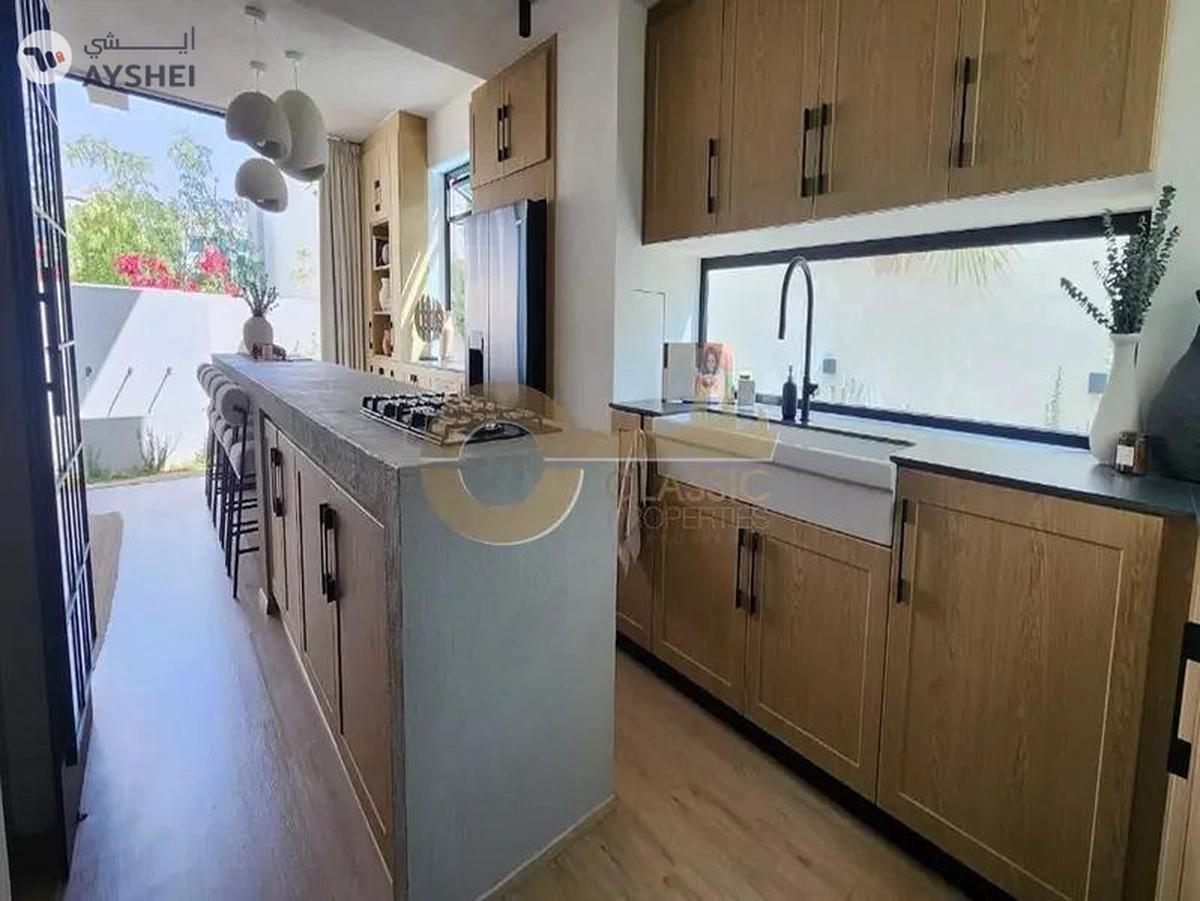 3 Bed Townhouse | Corner Unit | fully upgraded-6-6