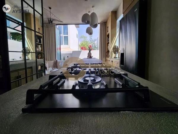 3 Bed Townhouse | Corner Unit | fully upgraded