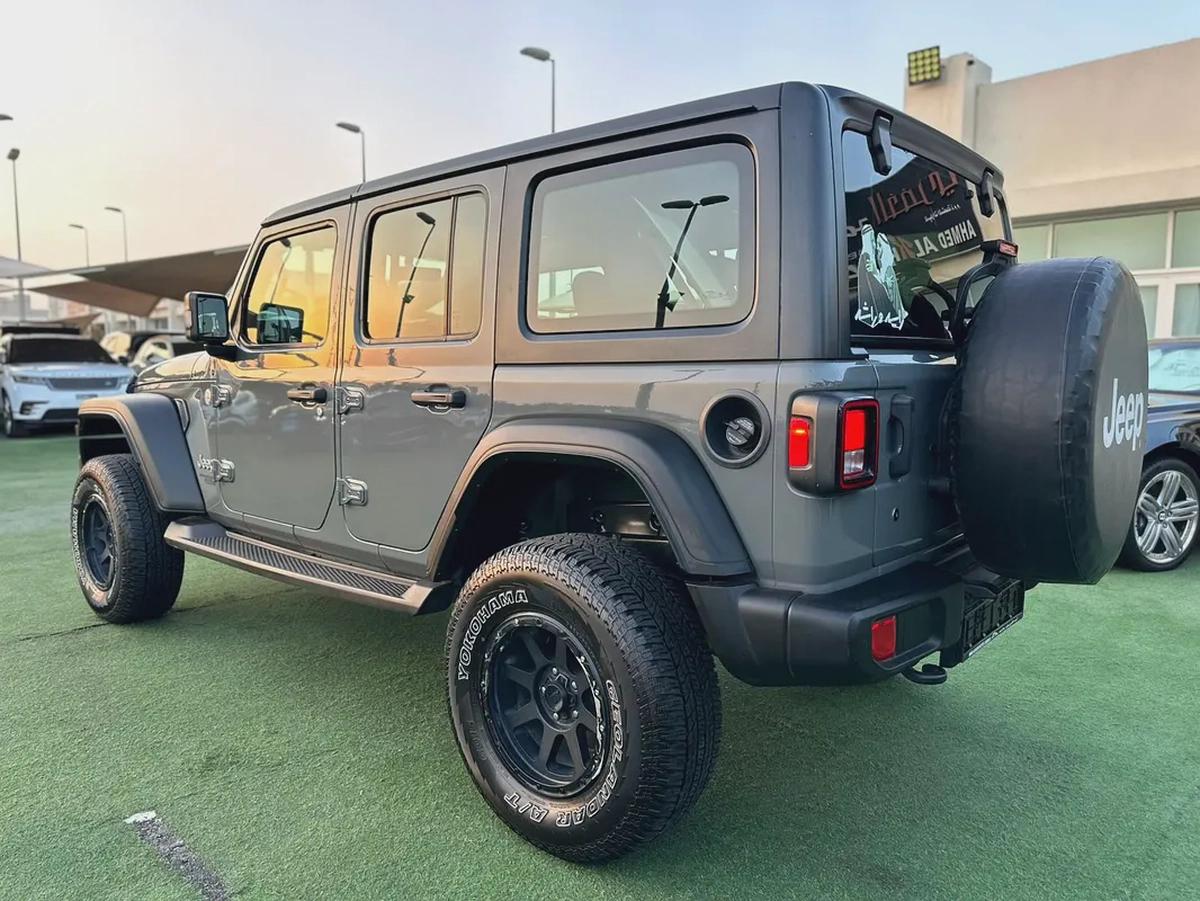 (2019) JEEP WRANGLER //SPORT// GCC FULL OPTION -ORIGINAL PAINT--6-6