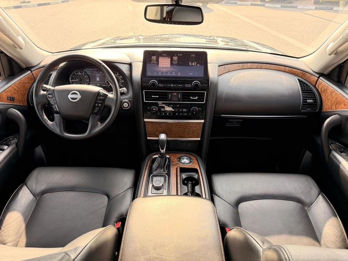 Nissan Armada SL full option Sunroof-4-4
