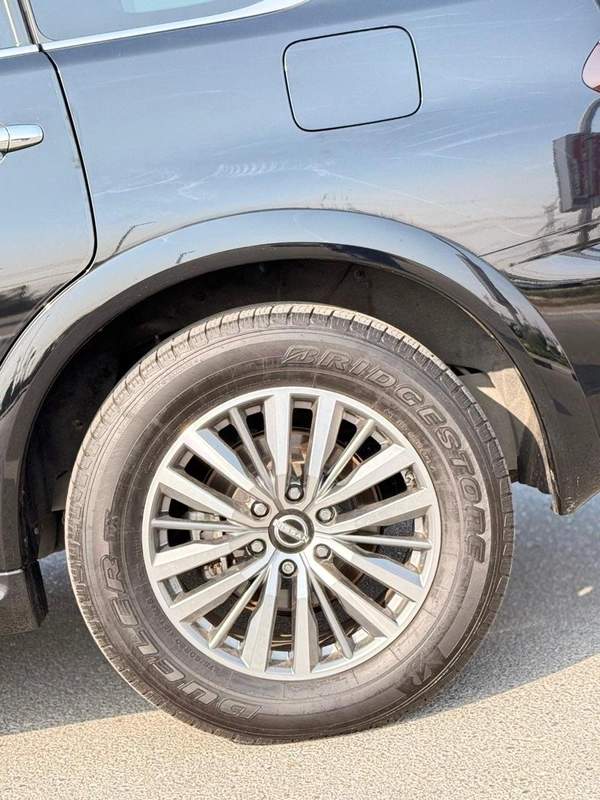 Nissan Armada SL full option Sunroof